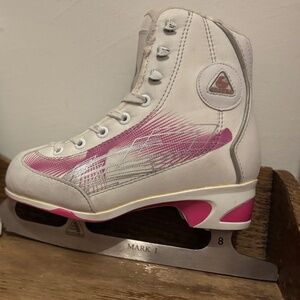 Jackson Softec Figure Skates Size 1